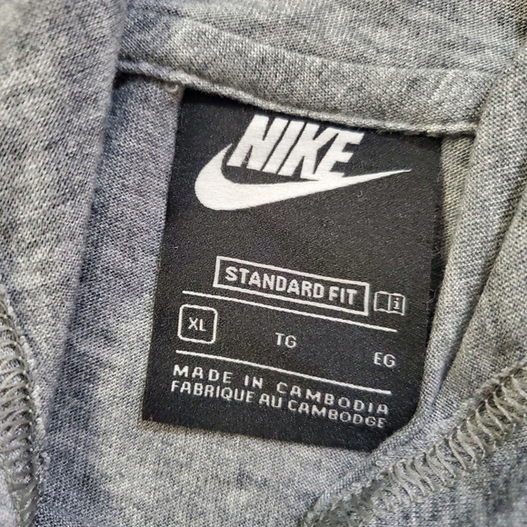 Nike Longsleeve SKU600 - Picture 3 of 3